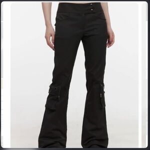 LEWKIN low-rise flare cargo pants BRAND NEW size small 25”